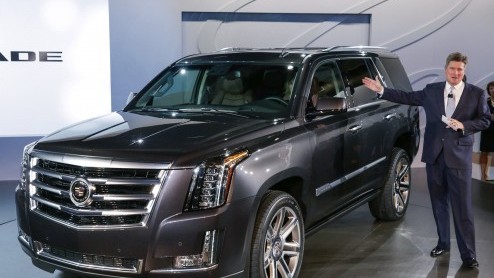 Cadillac introduceert de nieuwe Escalade 6.2 V8 model 2015, die begin volgend jaar op de markt komt.